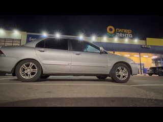 2005 Mitsubishi Lancer IX Рестайлинг, серебристый, 190000 рублей, вид 3