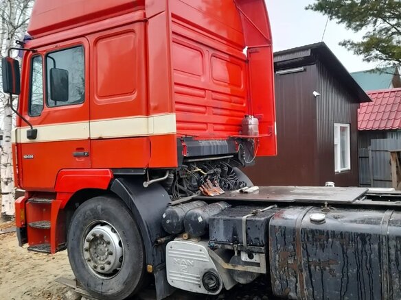 2000 MAN F 2000, красный, 1050000 рублей - вид 33