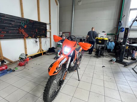 2024 JHL Z7, оранжевый, 130000 рублей, вид 1