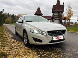 2011 Volvo S60 II, белый, 800000 рублей, вид 2