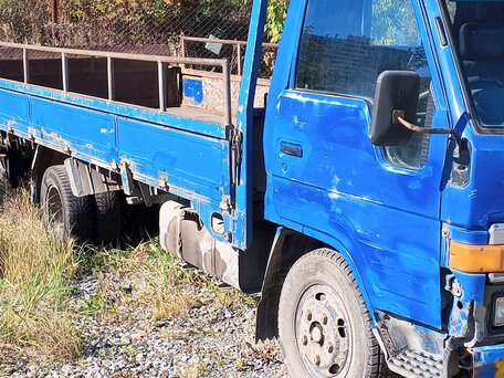 1992 Toyota Toyoace, синий, 250000 рублей, вид 4