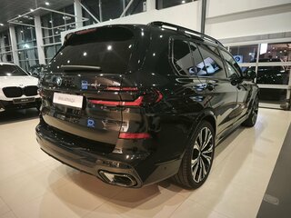 2025 BMW X7 40d I (G07) Рестайлинг, чёрный, 15800000 рублей, вид 3