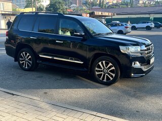 2015 Toyota Land Cruiser 200 Series Рестайлинг 2, чёрный, 6100000 рублей, вид 4
