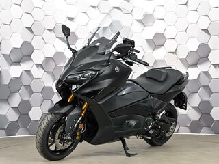 2024 Yamaha TMAX, чёрный, 1389000 рублей, вид 2