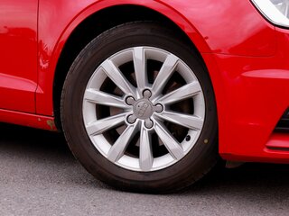 2014 Audi A3 III (8V), красный, 1239000 рублей, вид 5
