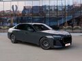 2025 BMW 7 серии 740d xDrive VII (G70), серый, 15900000 рублей - вид 2