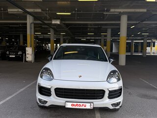 2017 Porsche Cayenne Diesel II Рестайлинг (958), серый, 4900000 рублей, вид 3