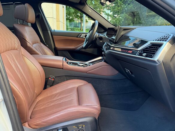 2024 BMW X6 40i III (G06) Рестайлинг, серый - вид 24