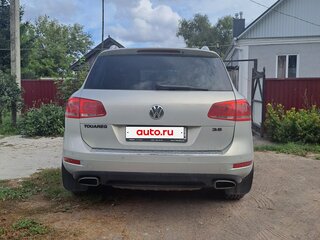 2011 Volkswagen Touareg II, серебристый, 1640000 рублей, вид 3