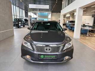 2014 Toyota Camry VII (XV50), серый, 1375000 рублей, вид 2