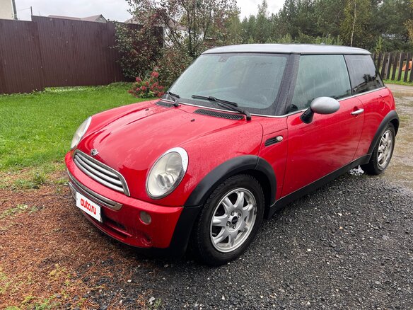 2006 Mini Hatch Cooper I (R50), красный, 530000 рублей - вид 1