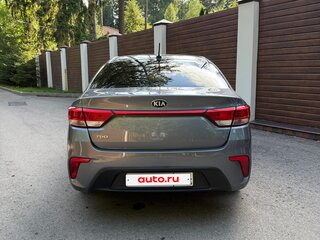 2019 Kia Rio IV, серый, 1470000 рублей, вид 3