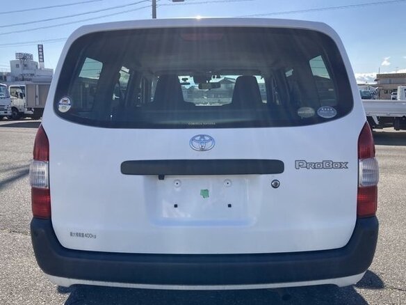 2022 Toyota Probox I Рестайлинг, белый, 909013 рублей - вид 4