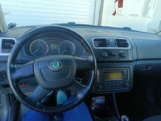 2010 Skoda Fabia II, чёрный, 400000 рублей, вид 5