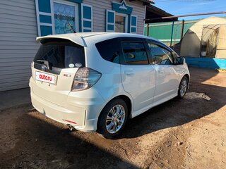 2011 Honda Fit II, белый, 975000 рублей, вид 4