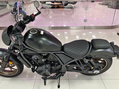 2025 Honda CMX 1100 Rebel, чёрный, 1440000 рублей, вид 4