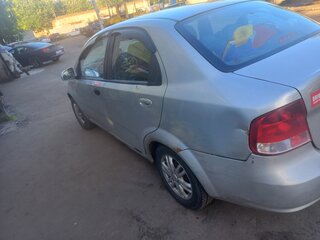 2004 Chevrolet Aveo I, серебристый, 160000 рублей, вид 2
