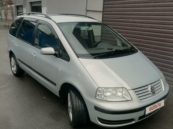 2001 Volkswagen Sharan I Рестайлинг, белый, 695000 рублей