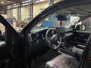 2022 Toyota Tundra CrewMax III, чёрный, 8500000 рублей, вид 3