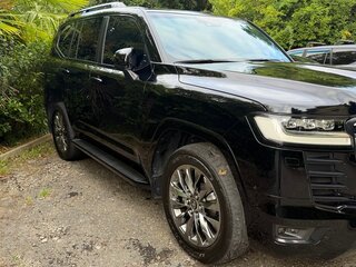 2023 Toyota Land Cruiser 300 Series, чёрный, 10800000 рублей, вид 4