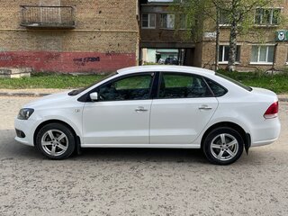 2011 Volkswagen Polo V, белый, 520000 рублей, вид 4