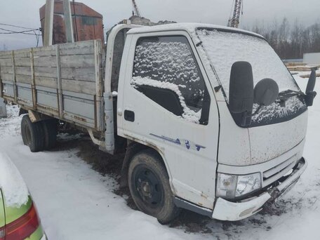 2008 JMC 1051, белый, 500000 рублей, вид 2