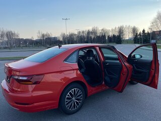 2019 Volkswagen Jetta 8-speed VII, красный, 1700000 рублей, вид 5