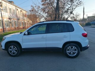 2014 Volkswagen Tiguan I Рестайлинг, белый, 2200000 рублей, вид 4