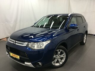 2014 Mitsubishi Outlander III Рестайлинг, синий, 1850000 рублей, вид 3