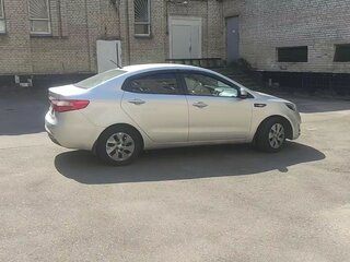 2014 Kia Rio III, серебристый, 750000 рублей, вид 5
