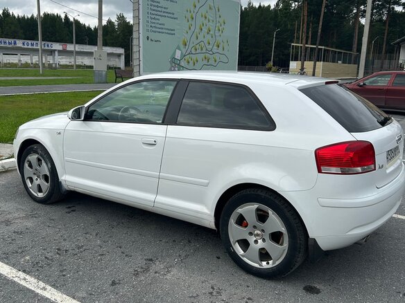 2007 Audi A3 II (8P) Рестайлинг 1, белый, 630000 рублей - вид 5