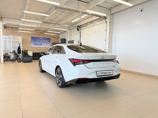2021 Hyundai Elantra VII (CN7), белый, 1999000 рублей, вид 4