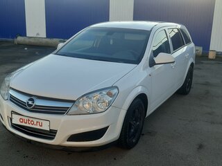 2011 Opel Astra H Рестайлинг, белый, 615000 рублей, вид 4