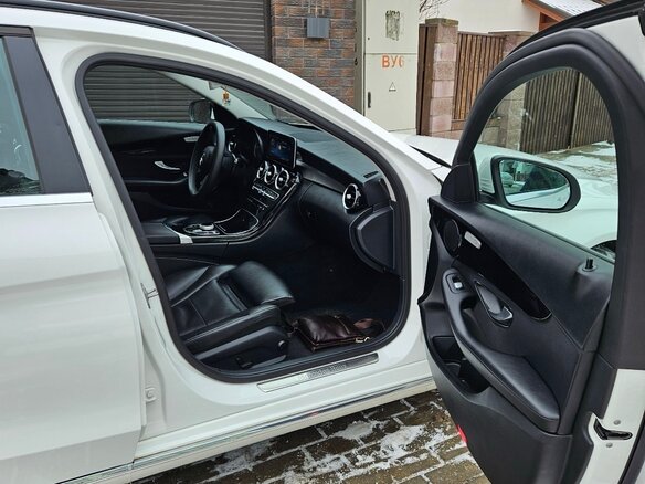 2019 Mercedes-Benz C-Класс 220 d IV (W205) Рестайлинг, белый - вид 29