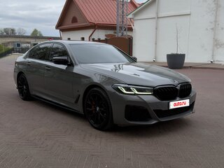 2021 BMW 5 серии 520d xDrive VII (G30/G31/G38) Рестайлинг, серый, 4950000 рублей, вид 4