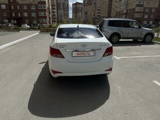 2014 Hyundai Solaris I Рестайлинг, белый, 650000 рублей, вид 2
