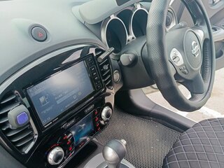 2019 Nissan Juke I Рестайлинг, белый, 1990000 рублей, вид 5