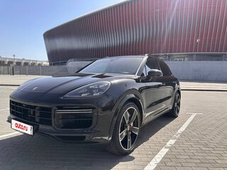2020 Porsche Cayenne Turbo III, чёрный, 8456313 рублей, вид 5