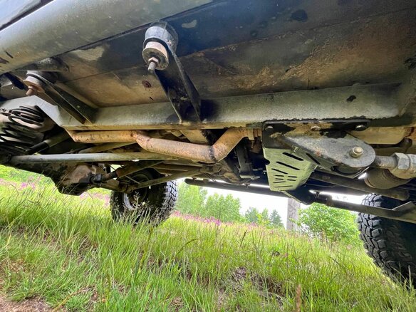 1997 Jeep Cherokee II (XJ) Рестайлинг, зелёный - вид 19