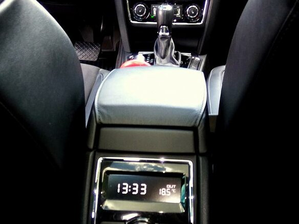 2015 Skoda Superb II Рестайлинг, коричневый - вид 9