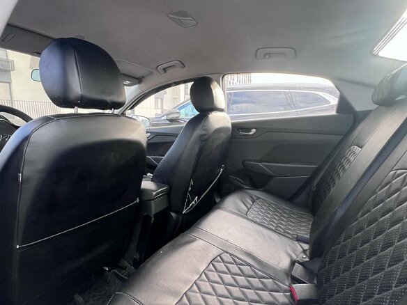 2019 Hyundai Solaris II, серебристый, 1350000 рублей - вид 12