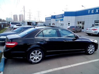 2009 Mercedes-Benz E-Класс 350 IV (W212, S212, C207), чёрный, 1800000 рублей, вид 4