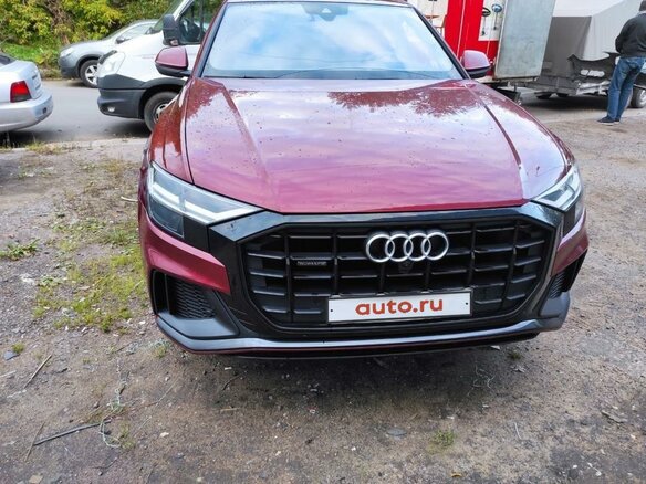 2020 Audi Q8 45 TDI I (4M), красный, 7200000 рублей - вид 1