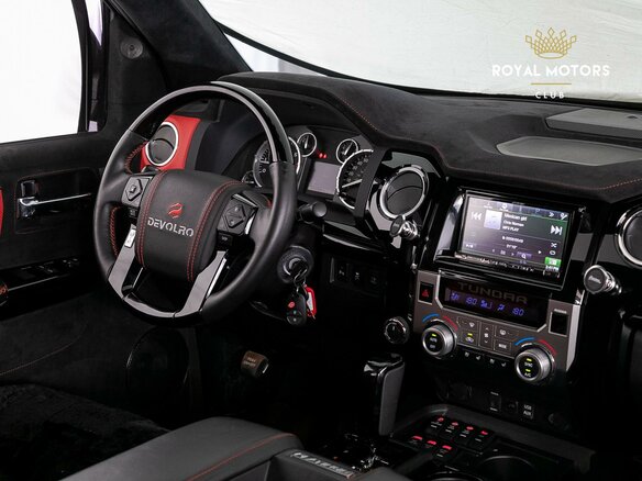2014 Toyota Tundra CrewMax II Рестайлинг, чёрный - вид 18