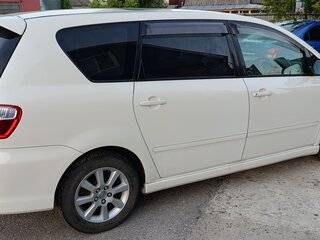 2004 Toyota Ipsum II (M20) Рестайлинг, белый, 600000 рублей, вид 4