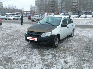 2015 Lada (ВАЗ) Granta I, белый, 250000 рублей, вид 2
