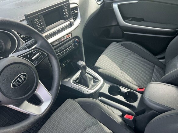 2020 Kia Ceed III, белый, 1350000 рублей - вид 5