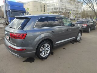2017 Audi Q7 II (4M), серый, 3650000 рублей, вид 3