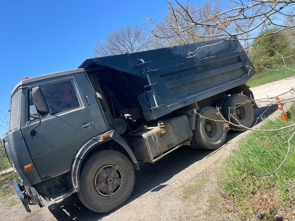 1991 КамАЗ 5511, чёрный, 850000 рублей - вид 2