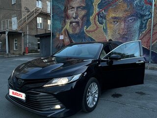 2019 Toyota Camry VIII (XV70), чёрный, 2550000 рублей, вид 1